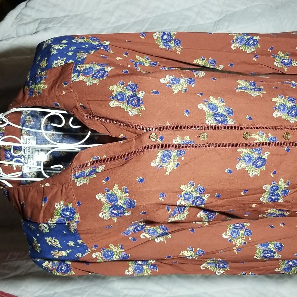 Women's Back In The Saddle button down shirt. Size medium. NWOT - Picture 2 of 7